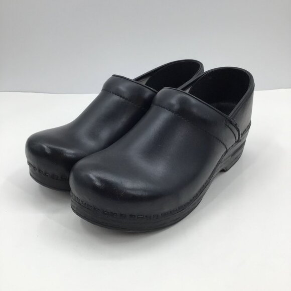 Dansko Shoes - Women's 40 Black Leather Dansko Clogs Nursing Professional Minimalist 9.5-10